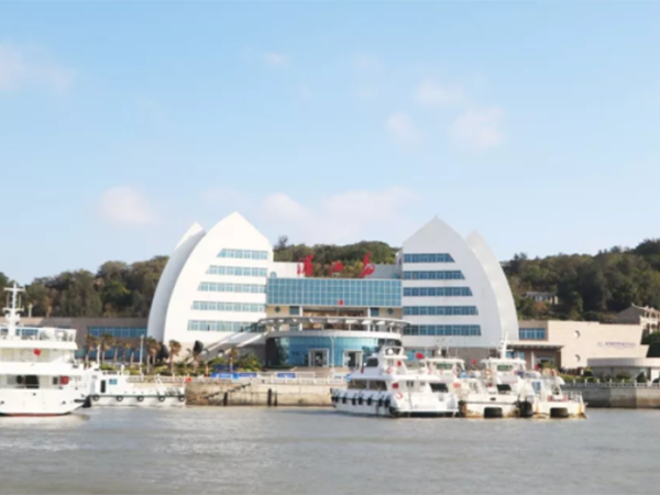 業(yè)盛堂福建莆田湄洲島“凝心聚力，愛在路上”旅游拓展活動